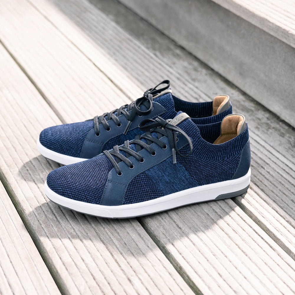 NEW!! Men’s Florsheim Crossover Knit Lace To Toe Stylish Navy Sneakers Size 9.5M
